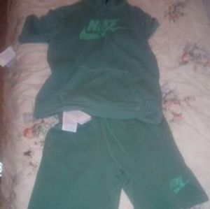 Nike Top & Bottom
